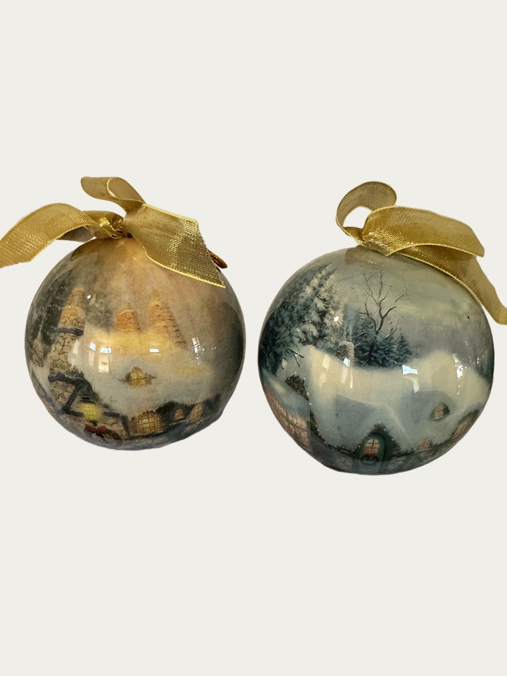 Thomas Kinkade "Memories of Christmas" Ornament Set 8 - Picture 8 of 16